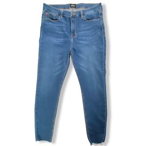 Hudson Natalie Super Skinny, Raw Hem Medium Wash Jeans. Classic 5-Pocket Style